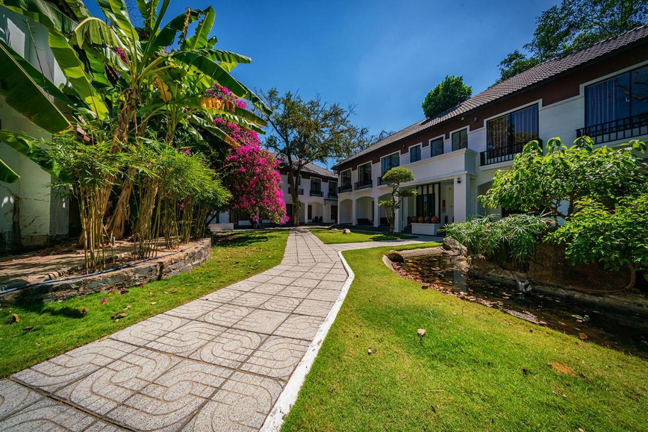 Ven Ven Hotel Ho Coc Exterior photo